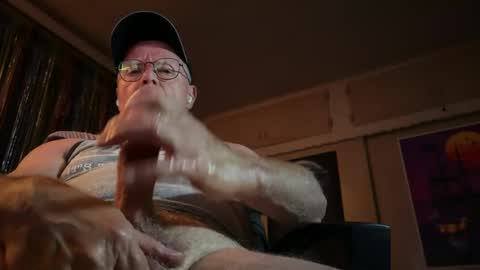 dadbate23 online show from 07-08-26, 04:17