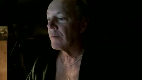 Snapshot of dadbodddd chatting on 11-02-25, 02:52 Dad Bod online show from 11-02-25, 02:52