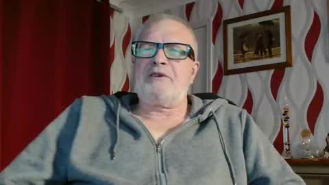 Snapshot of daddiescockforyou chatting on 05-20-26, 08:04 Brian ... online show from 05-20-26, 08:04