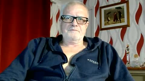 Snapshot of daddiescockforyou chatting on 06-10-26, 08:08 Brian ... online show from 06-10-26, 08:08