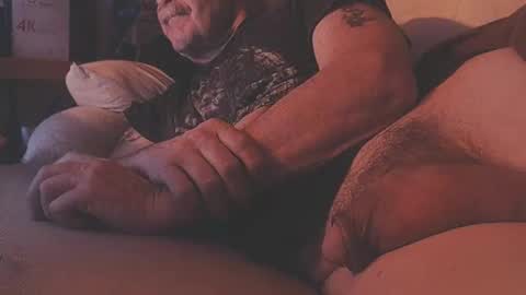 Snapshot of daddiesmonstercock chatting on 01-12-25, 03:49 daddiesmonstercock online show from 01-12-25, 03:49