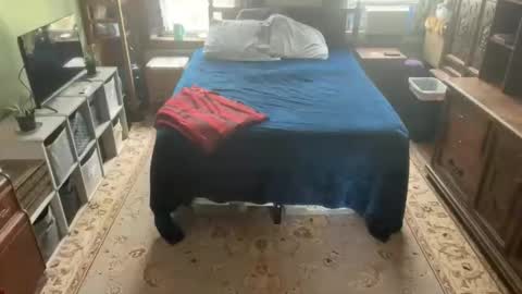 Snapshot of daddnextdoor chatting on 09-26-25, 06:01 daddnextdoor online show from 09-26-25, 06:01