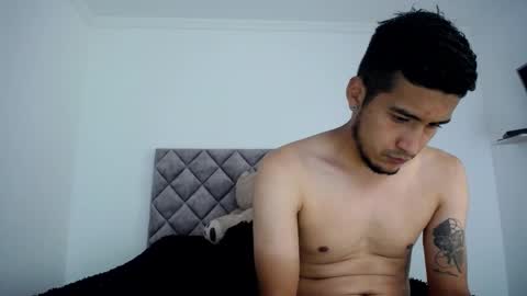 Snapshot of daddy_baby_horny chatting on 02-11-25, 10:07 Antonella online show from 02-11-25, 10:07