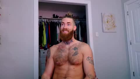 Snapshot of daddyafterdark1 chatting on 05-08-26, 01:16 daddyafterdark1 online show from 05-08-26, 01:16