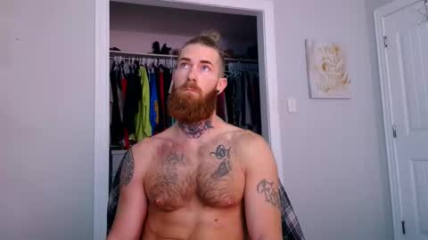 Snapshot of daddyafterdark1 chatting on 05-12-26, 01:30 daddyafterdark1 online show from 05-12-26, 01:30