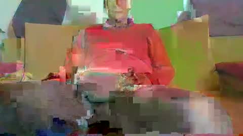 Snapshot of daddycomehome1 chatting on 05-04-26, 07:15 daddycomehome1 online show from 05-04-26, 07:15
