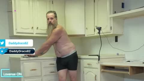 Snapshot of daddydraco82 chatting on 06-17-26, 01:08 Daddy Draco online show from 06-17-26, 01:08
