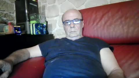 Snapshot of daddyhot2 chatting on 06-25-26, 10:36 daddyhot2 online show from 06-25-26, 10:36