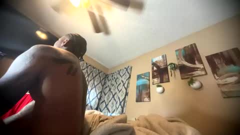 Snapshot of daddyjanimal chatting on 05-22-26, 02:33 sexy tatted king bbc online show from 05-22-26, 02:33