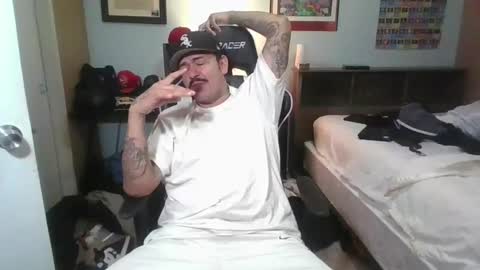 Snapshot of daddyjayare760 chatting on 03-03-25, 01:42 daddyjayare760 online show from 03-03-25, 01:42