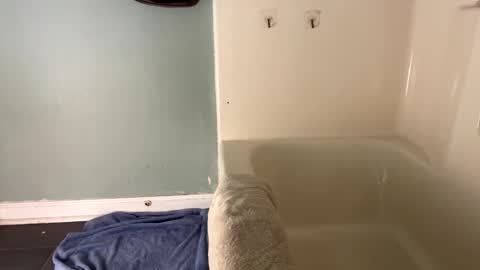 EOnTheRd online show from 12-19-25, 03:57