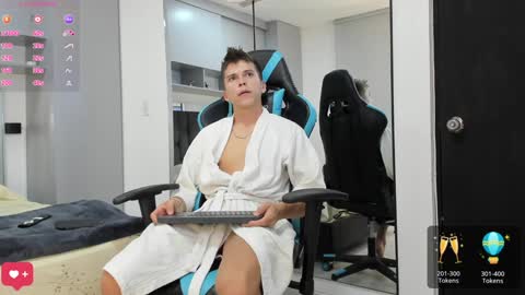 Snapshot of daddyrich4u chatting on 12-02-24, 08:44 daddyrich4u online show from 12-02-24, 08:44