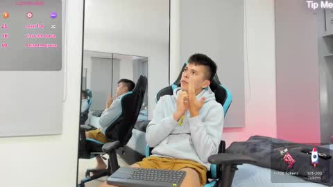 Snapshot of daddyrich4u chatting on 09-10-25, 12:21 daddyrich4u online show from 09-10-25, 12:21