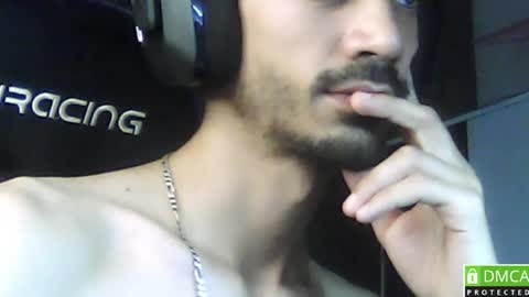 Snapshot of daddyselim chatting on 06-20-26, 02:20 the alpha online show from 06-20-26, 02:20
