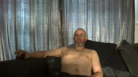 Snapshot of daddyshome2025 chatting on 06-13-26, 06:55 daddyshome2025 online show from 06-13-26, 06:55