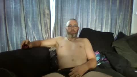 Snapshot of daddyshome2025 chatting on 07-20-26, 07:22 daddyshome2025 online show from 07-20-26, 07:22