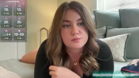 Snapshot of daddyslittlegirl12 chatting on 09-08-25, 05:45 Jaime online show from 09-08-25, 05:45