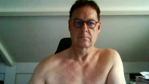 Snapshot of daddyspoenk chatting on 06-30-26, 12:17 Dannyspoenk online show from 06-30-26, 12:17