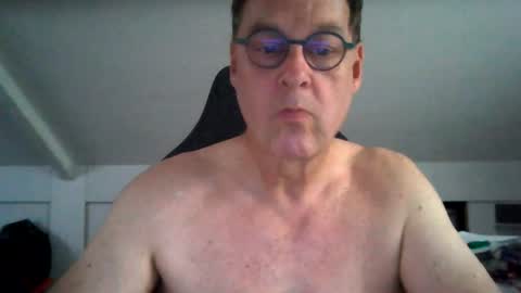 Snapshot of daddyspoenk chatting on 07-10-26, 11:13 Dannyspoenk online show from 07-10-26, 11:13