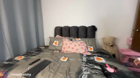 Sophie online show from 03-10-26, 02:38