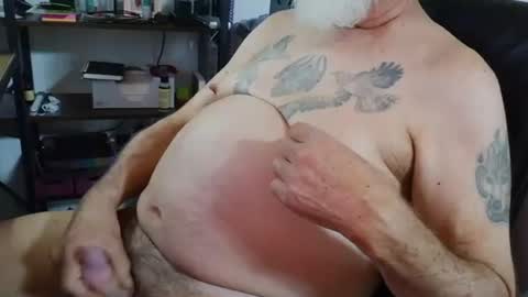 Snapshot of daddytrash chatting on 05-31-26, 01:47 daddytrash online show from 05-31-26, 01:47
