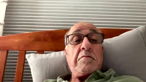 Snapshot of daddyweis chatting on 10-04-25, 03:15 daddyweis online show from 10-04-25, 03:15