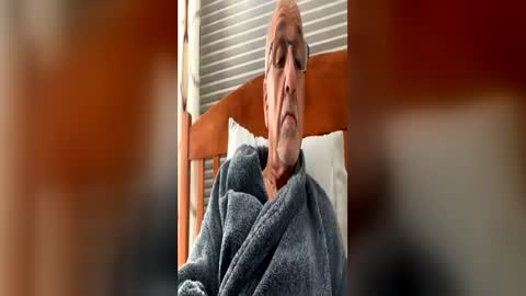 Snapshot of daddyweis chatting on 06-28-26, 03:45 daddyweis online show from 06-28-26, 03:45