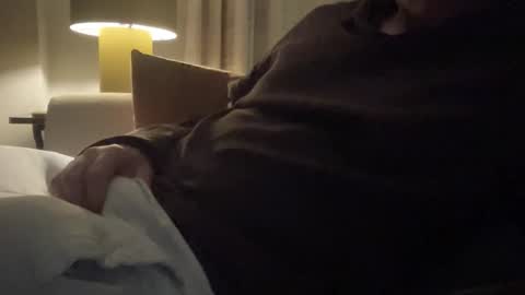 Snapshot of daddyxlaf chatting on 11-18-25, 09:41 alphaa1ex online show from 11-18-25, 09:41