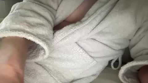 Snapshot of daddyxlaf chatting on 12-20-25, 02:13 alphaa1ex online show from 12-20-25, 02:13