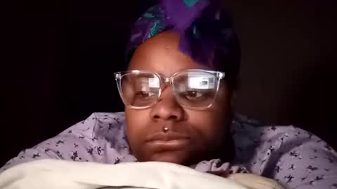 DadeesQTPie online show from 02-11-26, 01:21