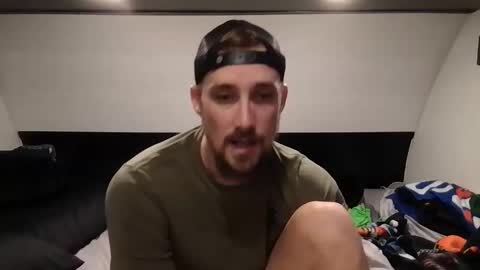 Snapshot of dadgoeswild chatting on 12-26-24, 07:45 DadGoesWild online show from 12-26-24, 07:45