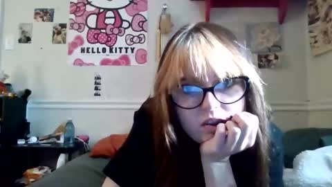 Snapshot of dadsdoll2 chatting on 03-25-26, 12:55 dadsdoll2 online show from 03-25-26, 12:55