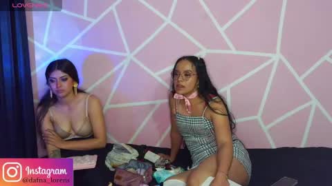Snapshot of dafna_and_chriss chatting on 06-08-26, 02:56 dafna lorens online show from 06-08-26, 02:56