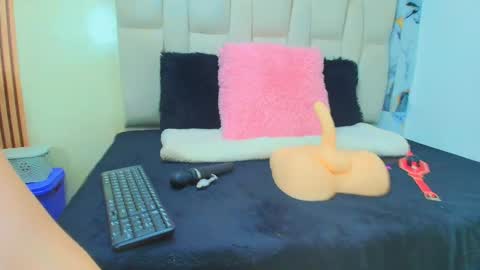 Dafne Castro online show from 03-04-26, 05:41