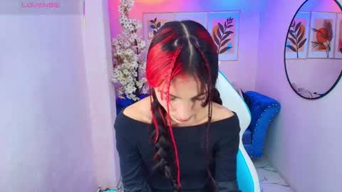 dafne huges online show from 10-21-25, 07:47