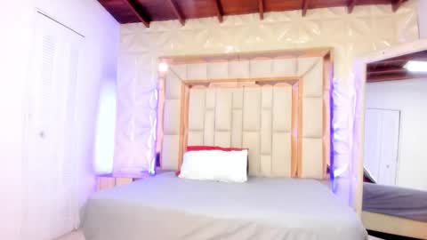 Dafnee online show from 03-27-26, 12:49