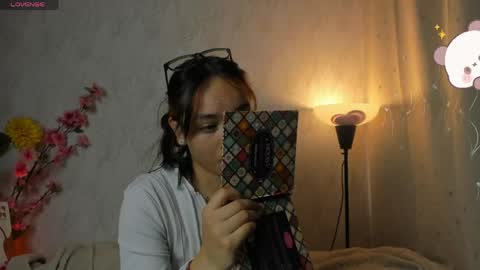 Snapshot of dafnemel chatting on 04-22-26, 08:43 dafnemel online show from 04-22-26, 08:43