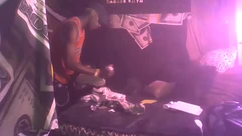 Snapshot of dagoer9eleven chatting on 10-29-25, 03:09 dagoer9eleven online show from 10-29-25, 03:09