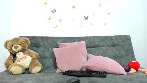 Snapshot of dahianaroa chatting on 02-18-26, 12:45 dahianaroa online show from 02-18-26, 12:45