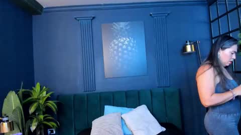 Snapshot of dahianeconnor chatting on 03-19-26, 11:36 Dahiane Connor online show from 03-19-26, 11:36