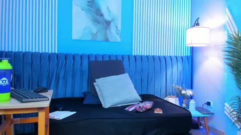 Snapshot of dahianeconnor chatting on 04-17-26, 11:46 Dahiane Connor online show from 04-17-26, 11:46