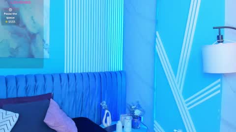 Snapshot of dahianeconnor chatting on 05-28-26, 11:40 Dahiane Connor online show from 05-28-26, 11:40