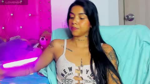 Snapshot of dahiangomezz chatting on 06-02-26, 10:34 online show from 06-02-26, 10:34