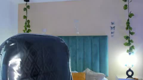 Dahlia online show from 04-02-26, 11:02