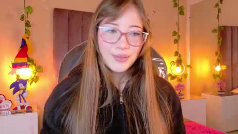 Snapshot of dahlia_rousse chatting on 06-23-26, 05:49 Dahlia online show from 06-23-26, 05:49