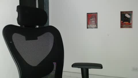 Snapshot of dahliarios chatting on 07-14-26, 02:05 lorena online show from 07-14-26, 02:05