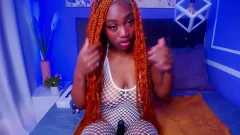 Snapshot of dahyan_ chatting on 09-26-25, 03:05 DAHYAN online show from 09-26-25, 03:05