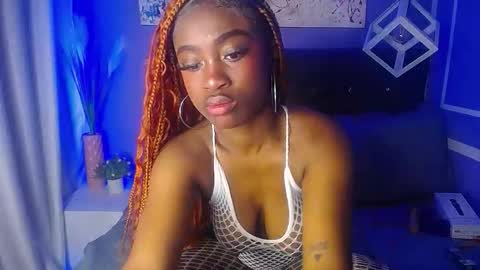 Snapshot of dahyan_ chatting on 10-16-25, 02:07 DAHYAN online show from 10-16-25, 02:07