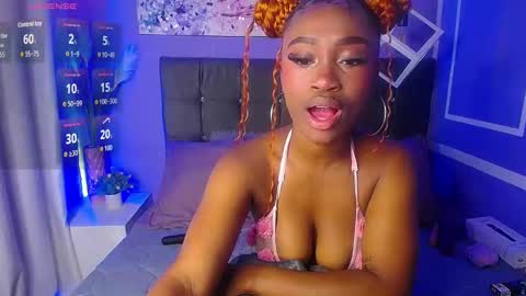 Snapshot of dahyan_ chatting on 10-21-25, 02:07 DAHYAN online show from 10-21-25, 02:07