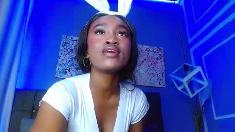 Snapshot of dahyan_ chatting on 02-16-26, 02:24 DAHYAN online show from 02-16-26, 02:24